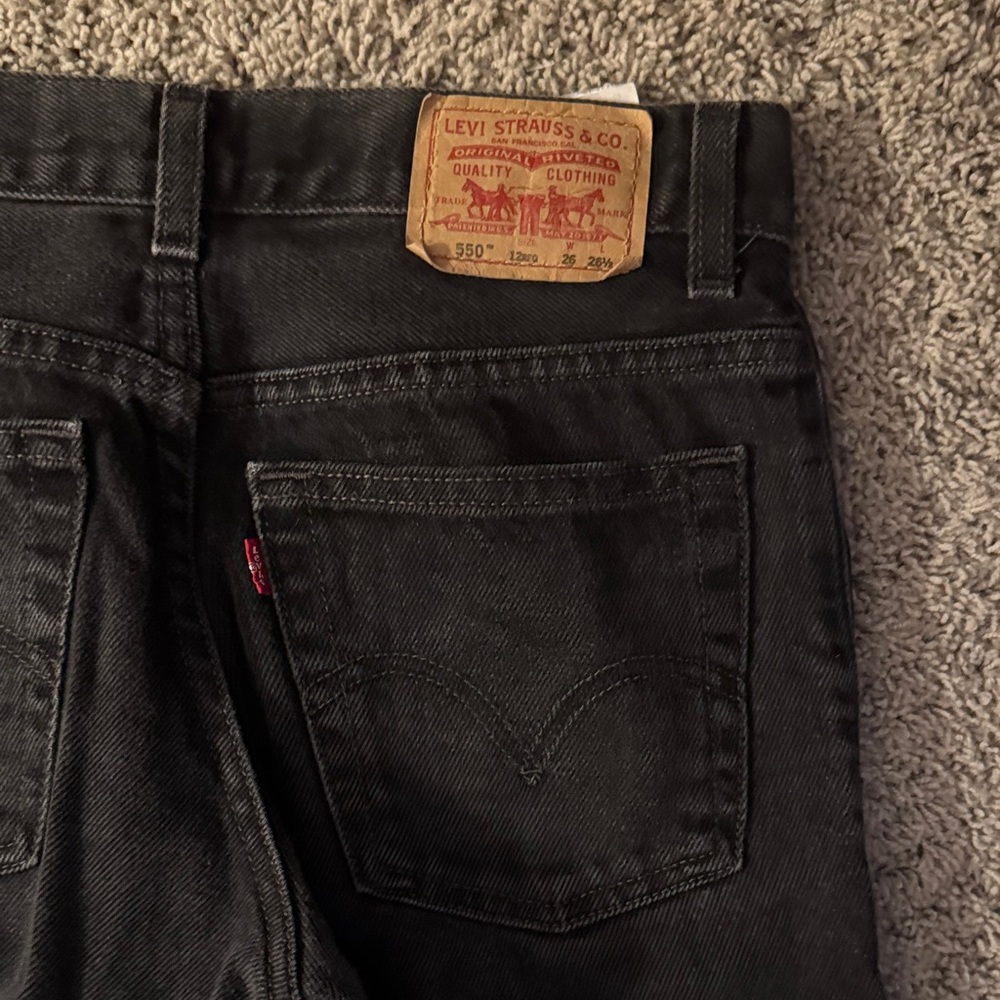 Levi's Black Relaxed Fit Jeans with Frayed Hem - Picture 6 of 6